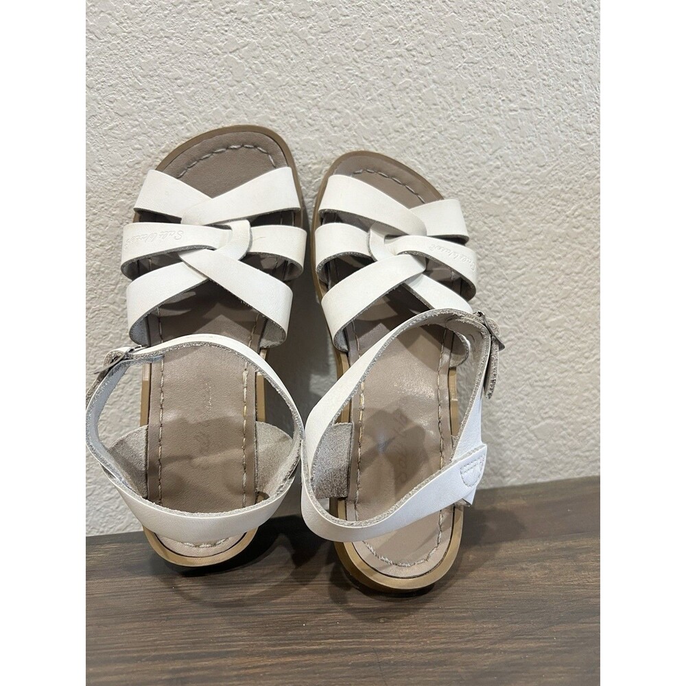 SALTWATER Sandals Women's Comfort Sandals White leather Size 3 Buckle Closure